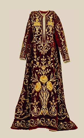 Rochie de mireasa, secol 18, catifea, Romania.