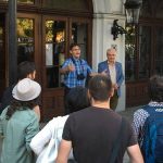 Gardul Palatului Suțu, ideal pentru expoziție