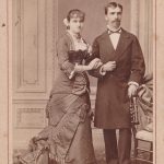 Etichetă vestimentară urbană în societatea românească modernă